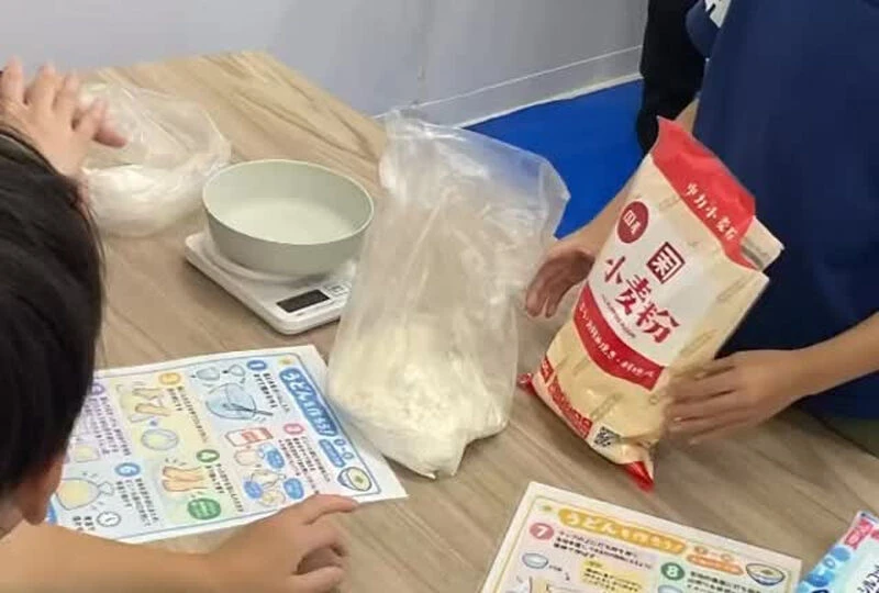 動画サムネイル